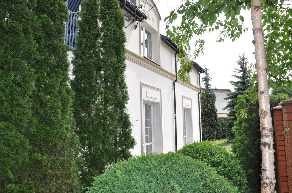 Be Well 3-Rooms Apartment With Parking And Garden Varsóvia Exterior foto