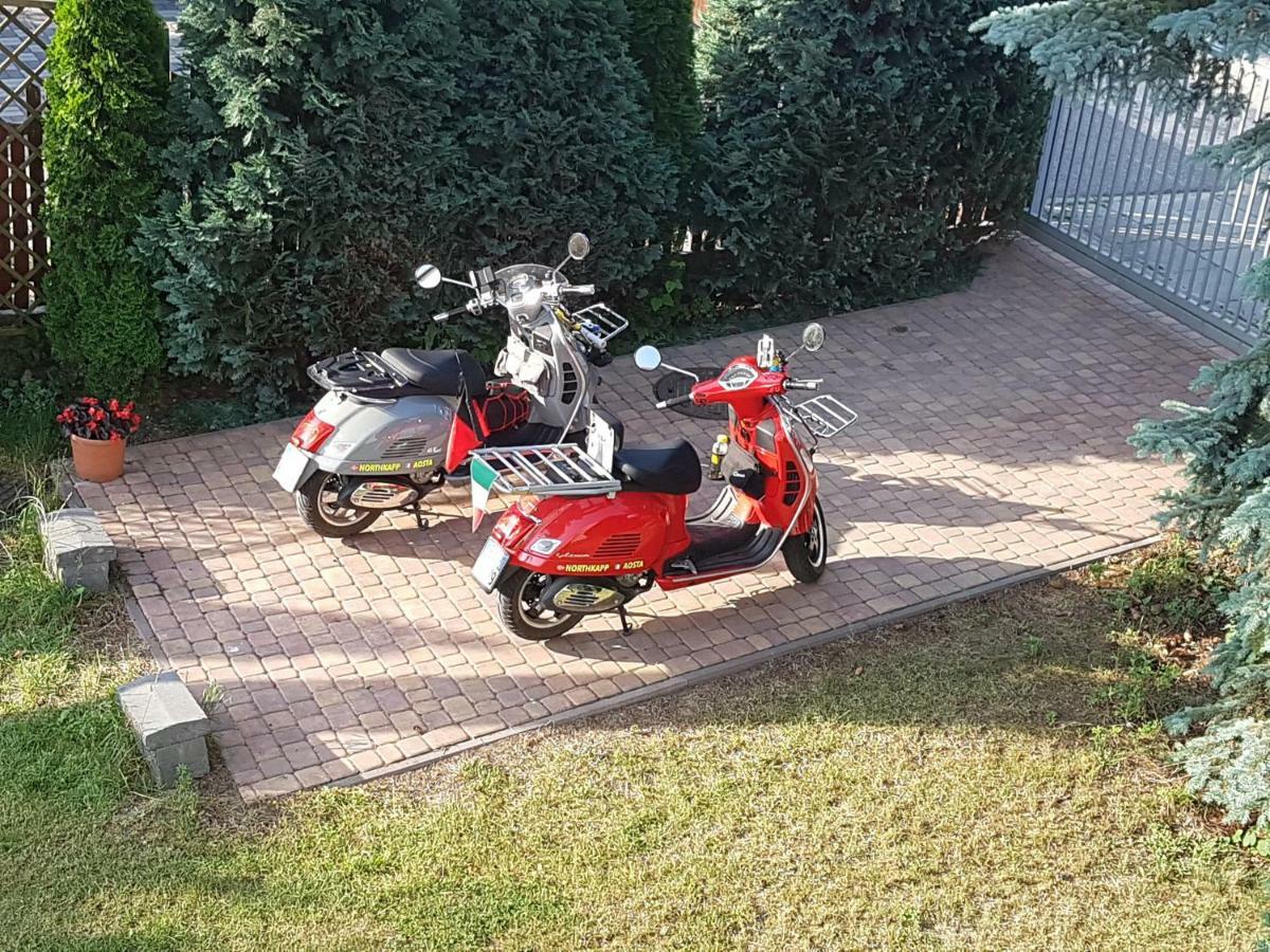 Be Well 3-Rooms Apartment With Parking And Garden Varsóvia Exterior foto